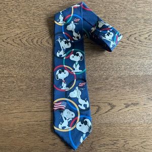 Peanuts Snoopy Go for the Gold Necktie 100% Silk